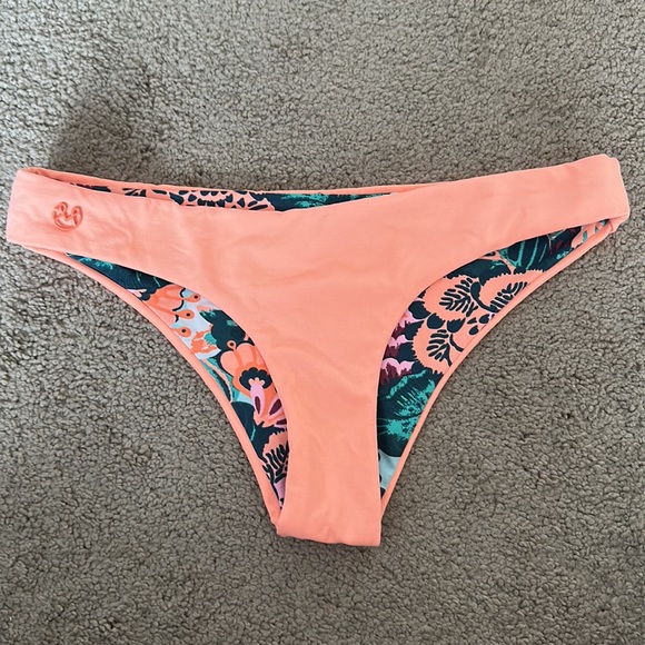 Bikini bottom bundle - Picture 4 of 9